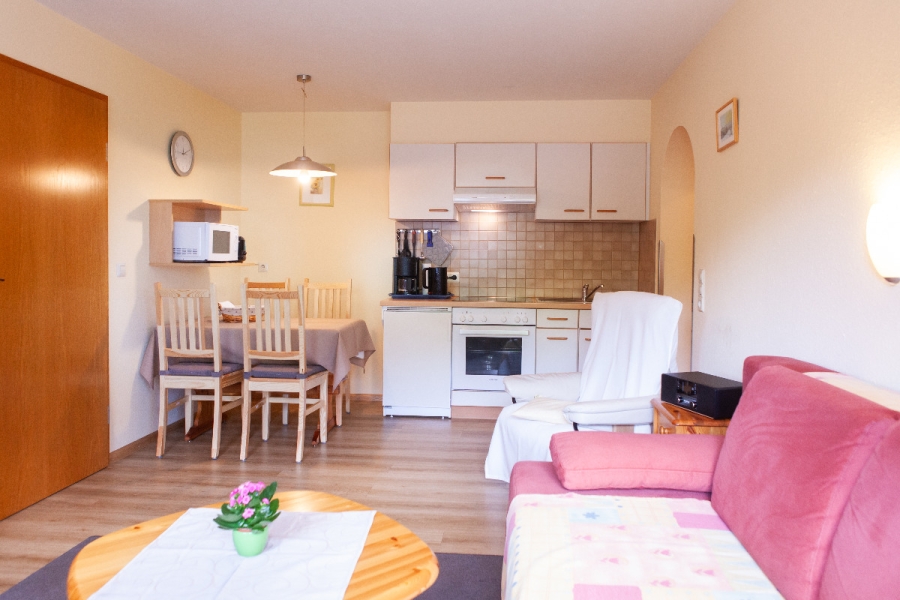 Wohnbereich, Küche, Essbereich, Ferienwohnung, Ferienhaus, Schwarzwald, Haus Keller Ferienwohnungen